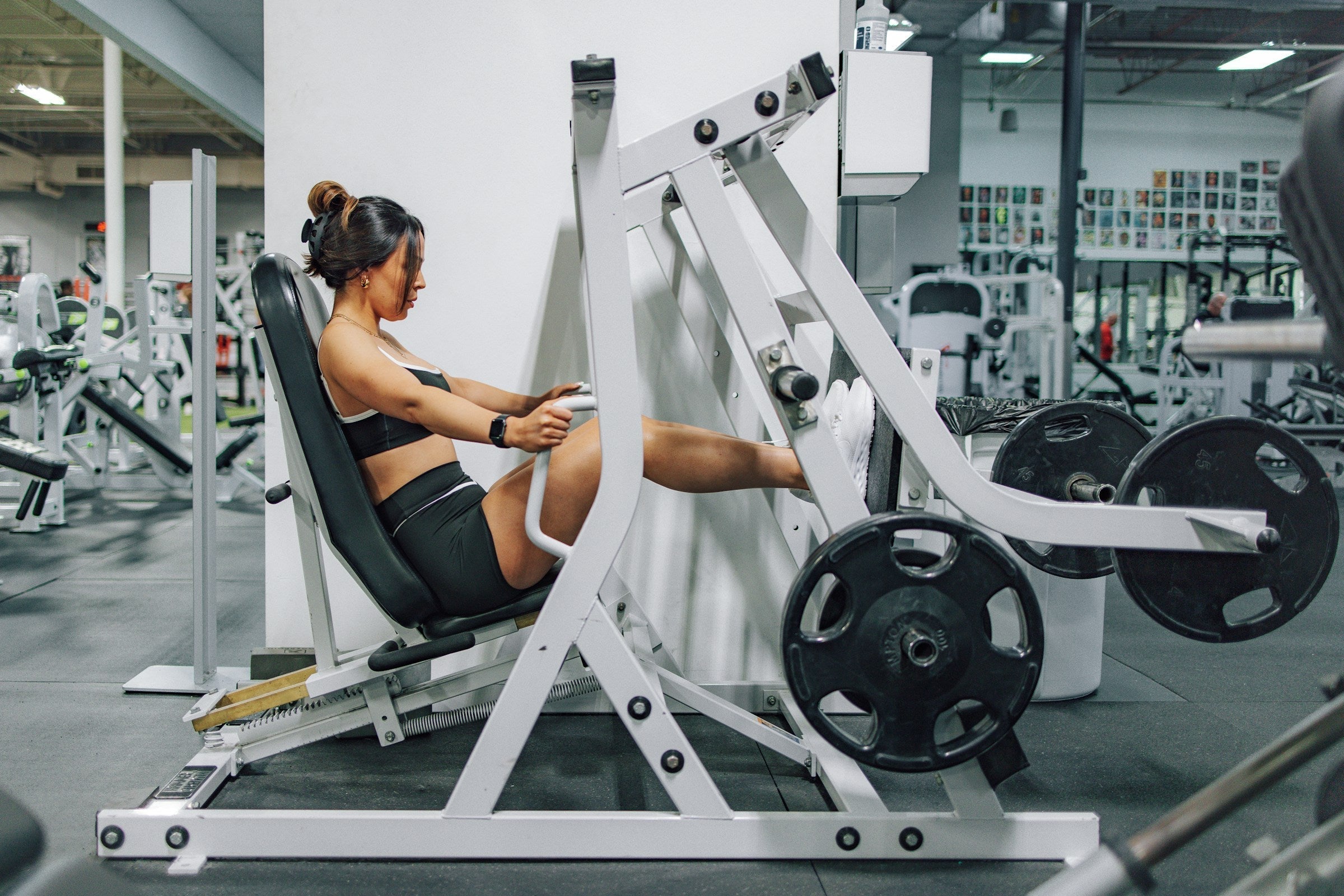 Free Weights vs. Machines for Ultimate Muscle Growth